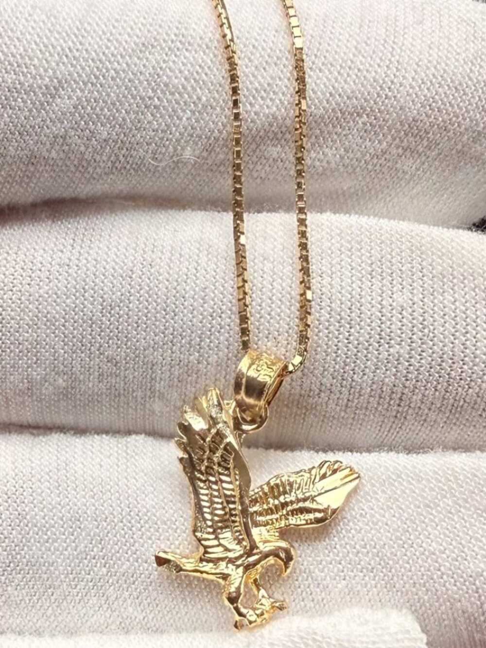 14K Yellow Gold Eagle Pendant With 0.8mm Box Chain - 18 inch